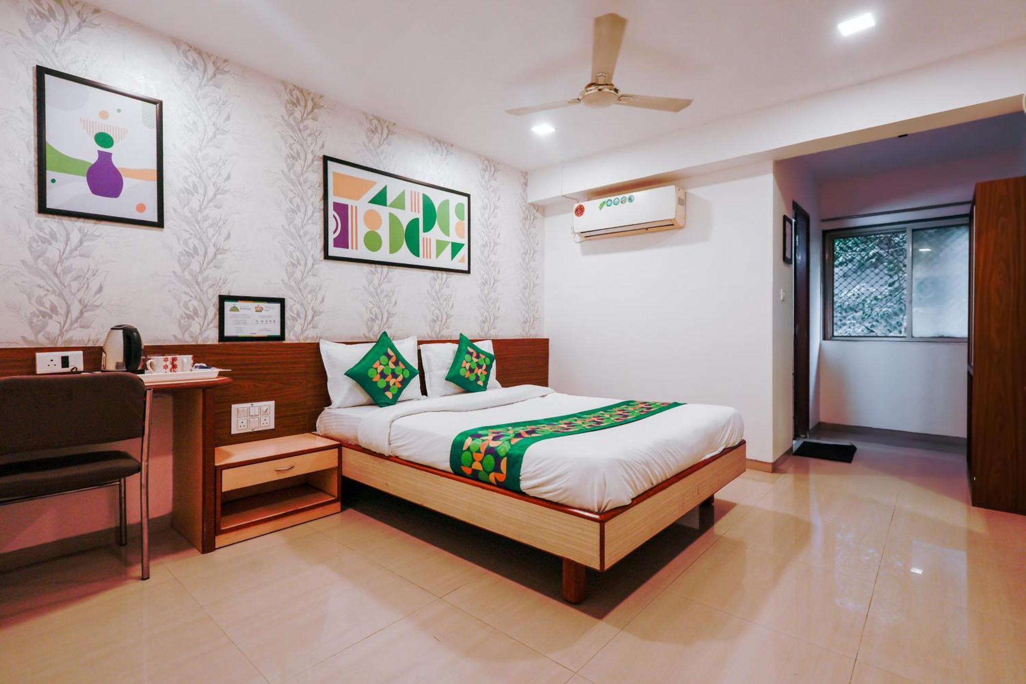Hotel Treebo Rvg Vadodara Exterior foto